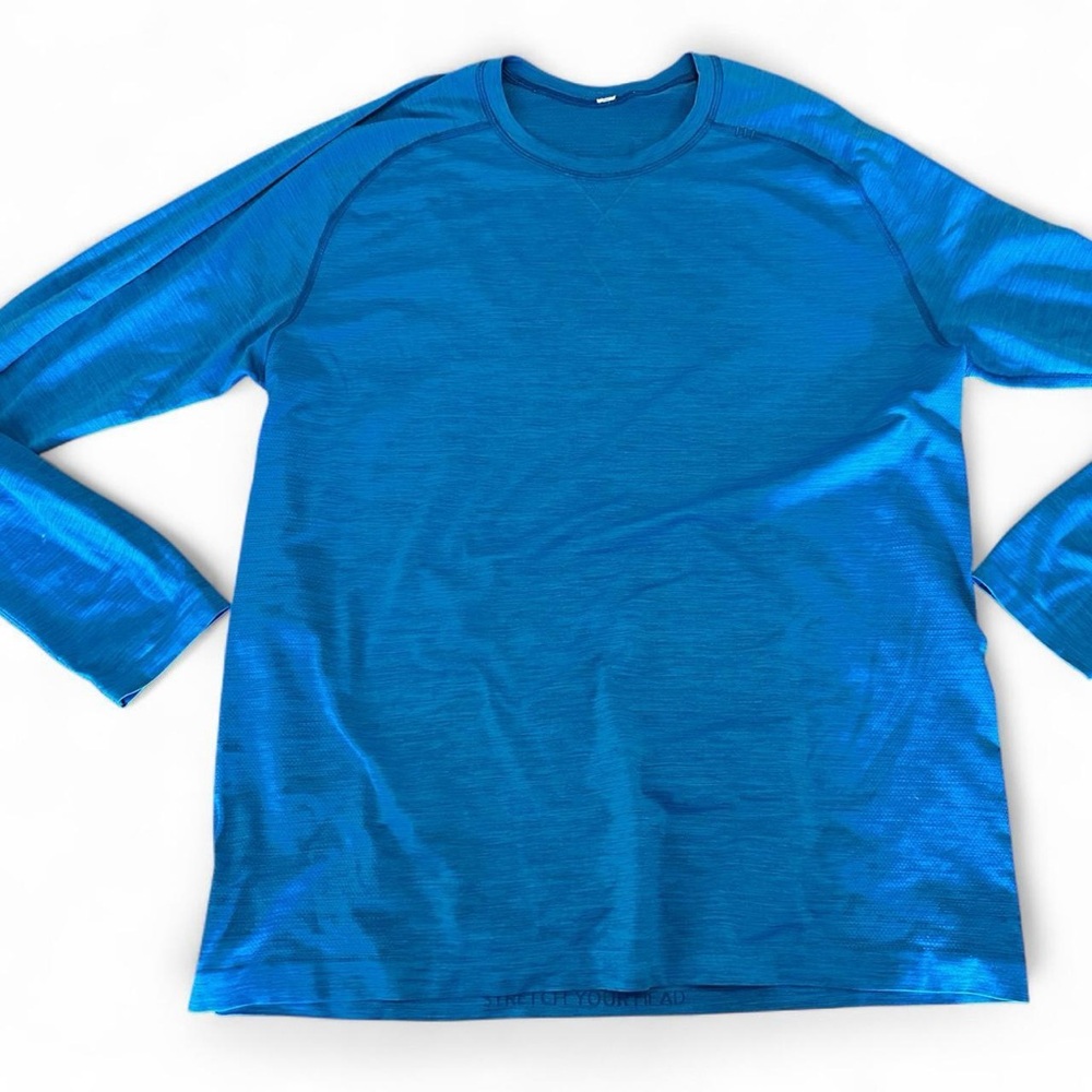 Lululemon Men's “Stretch Your Head” Long Sleeve in Blue Size XL